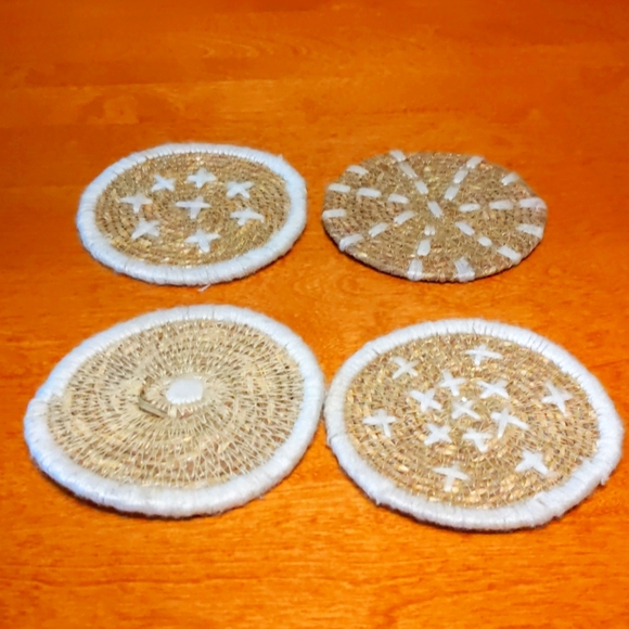 Four seagrass coasters - Picture 1 of 2